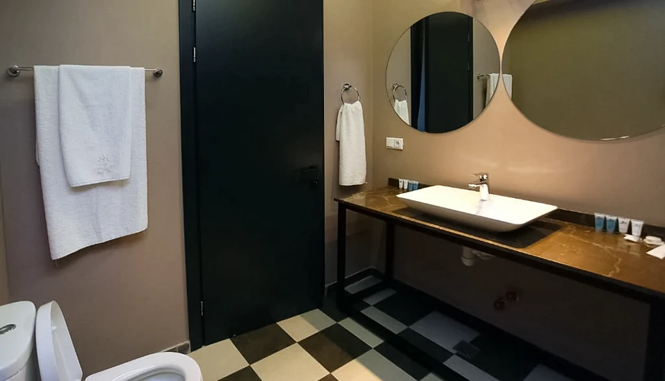 هتل ال ام کلاب تفلیس